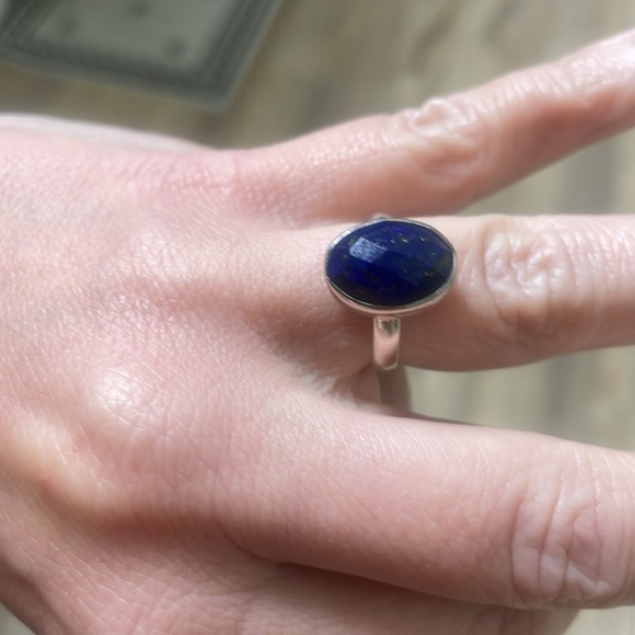 Large lapis lazuli gemstone ring in size 6.25 sterling silver - Picture 7 of 8